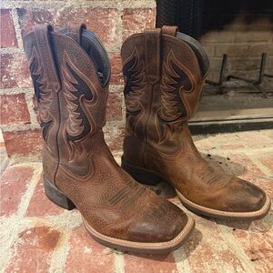 Ariat Cowpuncher VenTEK Cowboy Boots, size 8